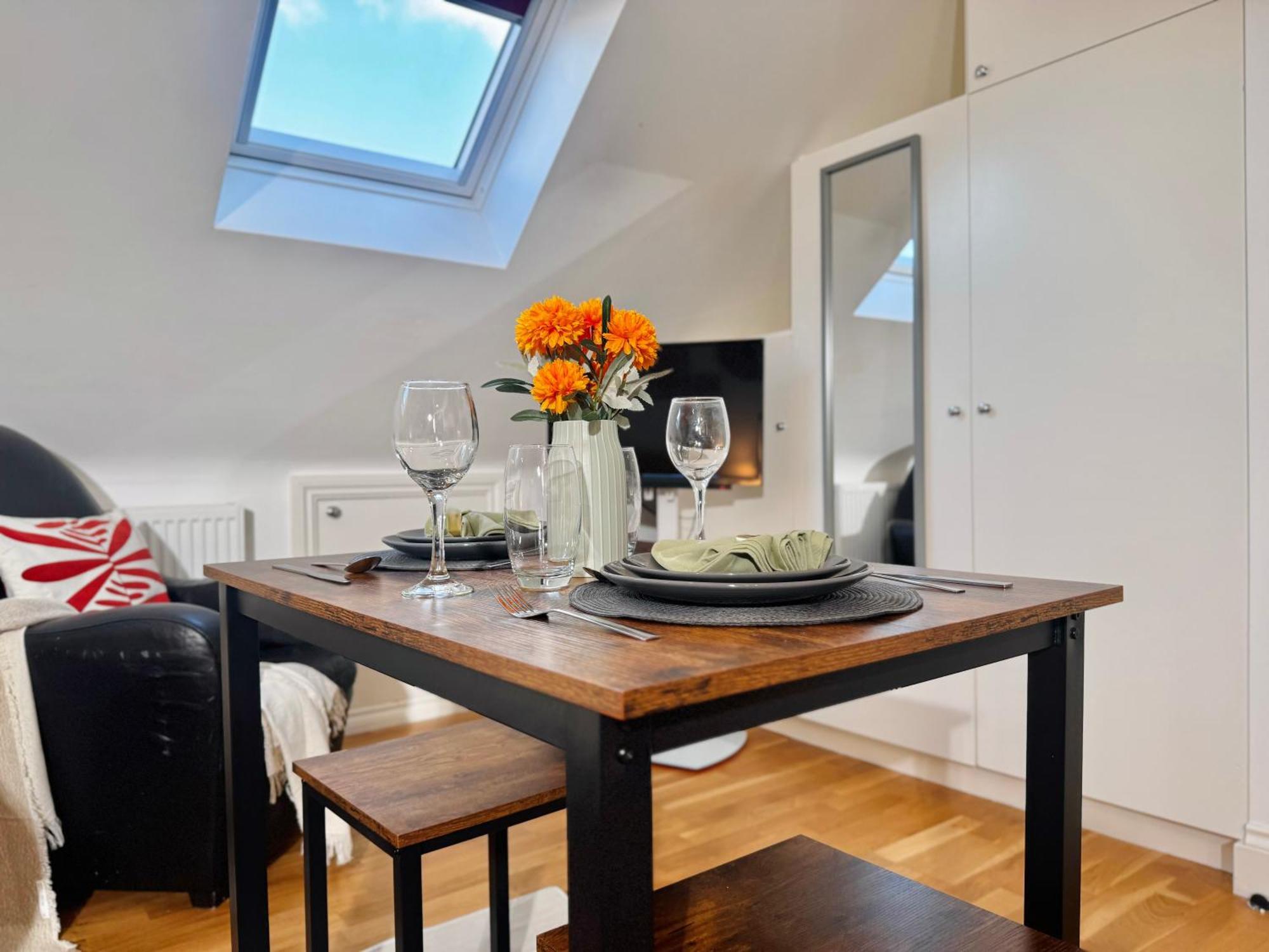 Ideal Studio Loft 30Min To Central London Exterior foto